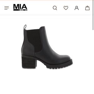 Mia Jonna - Black Chunky Boot